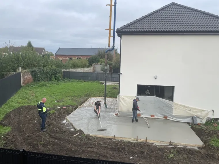 Livraison de béton pour terrasse avec pompe , Lille, TRANS-LINE